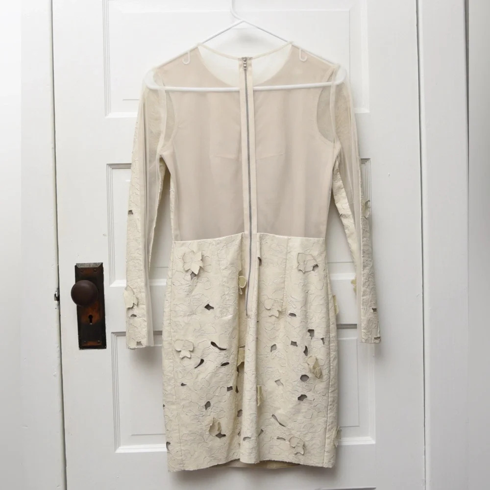 BCBGMaxazriah Jillea embroidered‎ cut out faux leather dress cream size 2 - Picture 3 of 9